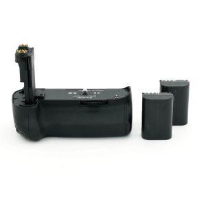 Canon Battery Grip BG-E11 + 2 Akkus