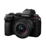 Panasonic Lumix DC-S5D + S 18-40mm/4,5-6,3