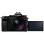 Panasonic Lumix DC-S5D + S 28-200mm/4-7,1 Macro OIS